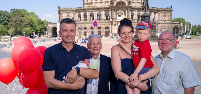 CANALETTO – Das Dresdner Stadtfest vom 16. – 18. August 2024 - Pressemitteilung - Kinderwagen statt Volleyball – DSC-Trainer Alexander Waibl wird Schirmherr der Sparkassen-BABYPARADE